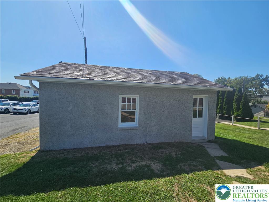 332 State Avenue Garage Property Photo 2