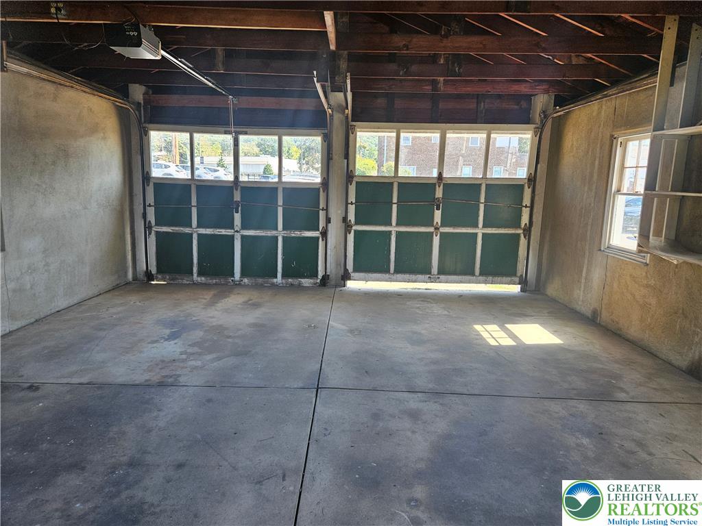 332 State Avenue Garage Property Photo 6