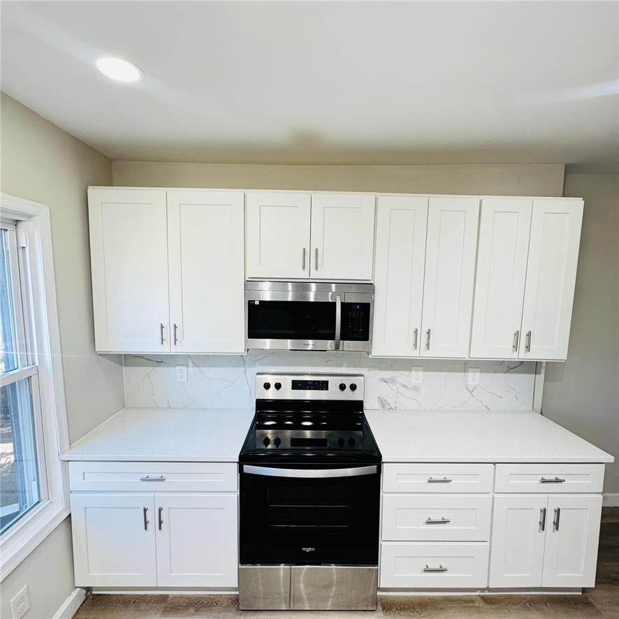 243 North Jordan Street Property Photo 9
