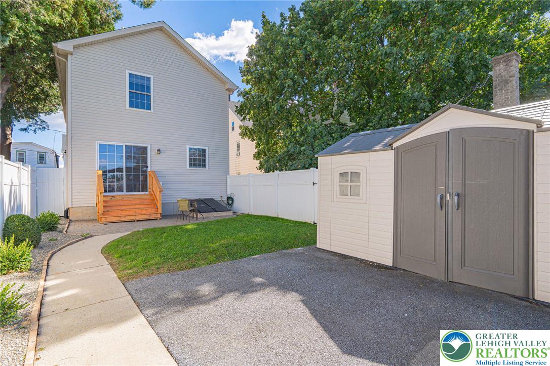 1427 Chelsea Avenue Property Photo 38