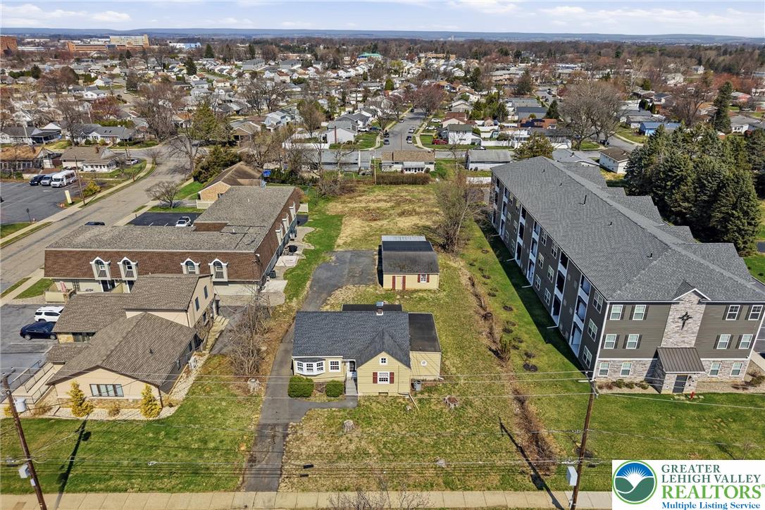 1224 Eaton Avenue Property Photo 2