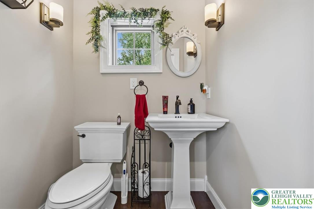 3771 State Road Property Photo 34