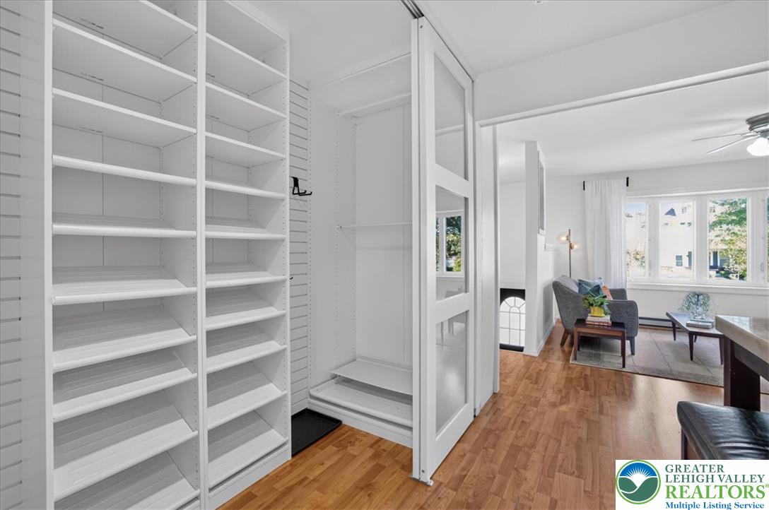1718 Chester Road Property Photo 17