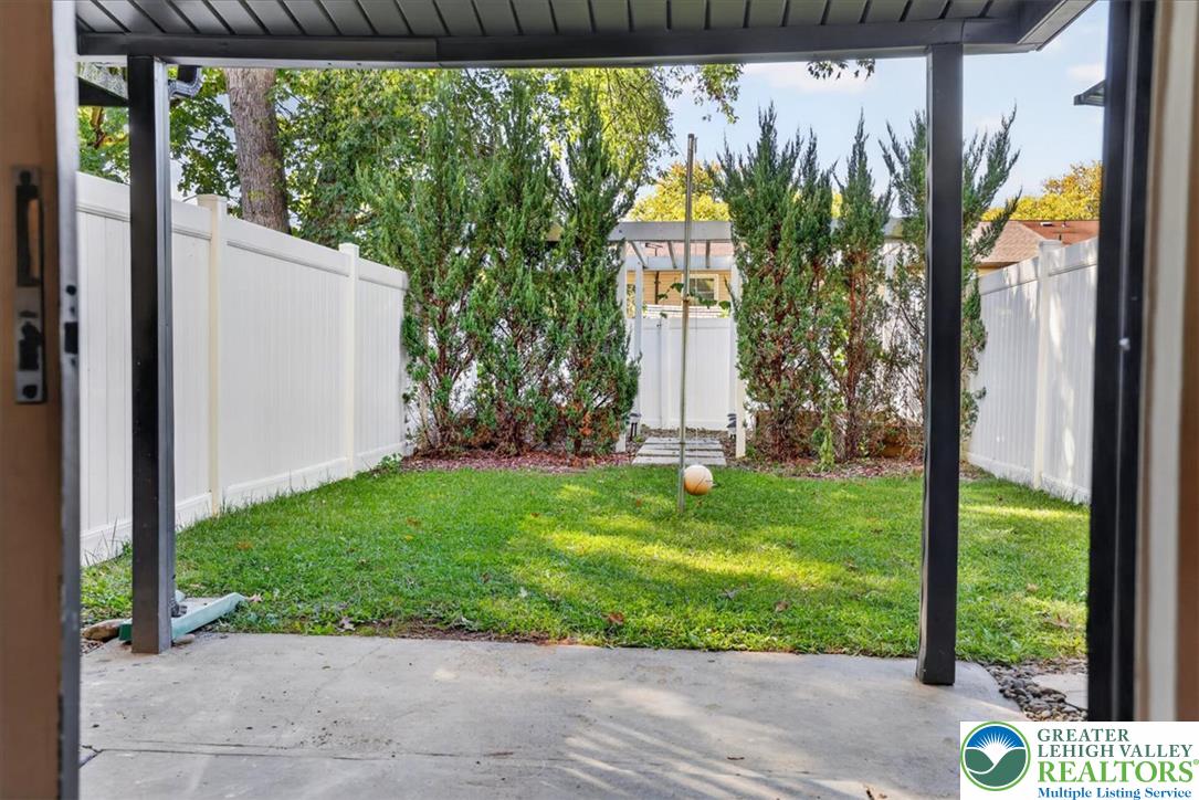 1718 Chester Road Property Photo 41