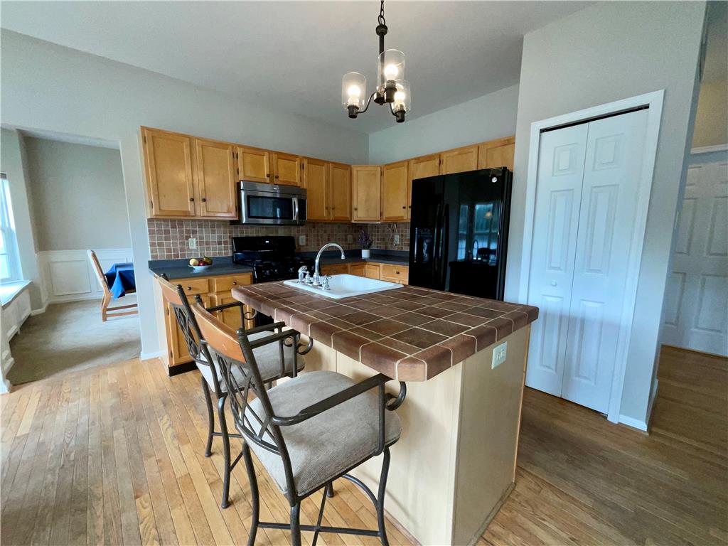 6716 Iroquois Trail Property Photo 9