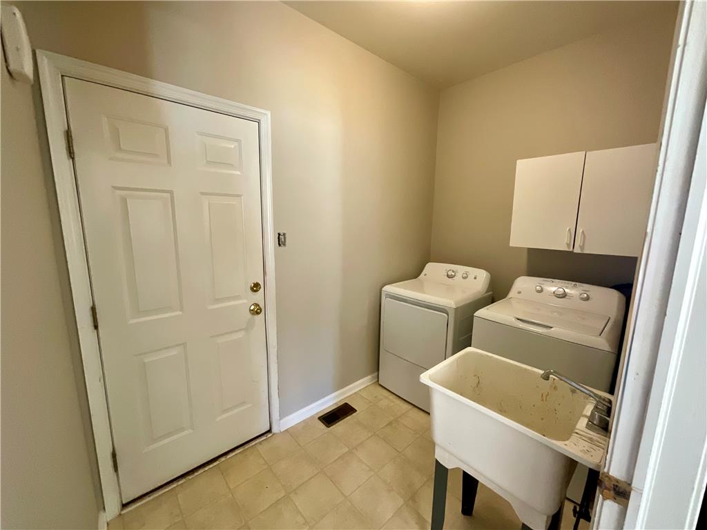 6716 Iroquois Trail Property Photo 15