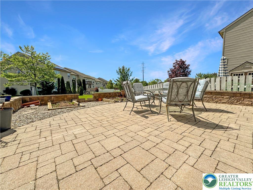 4527 Bellflower Way Property Photo 2