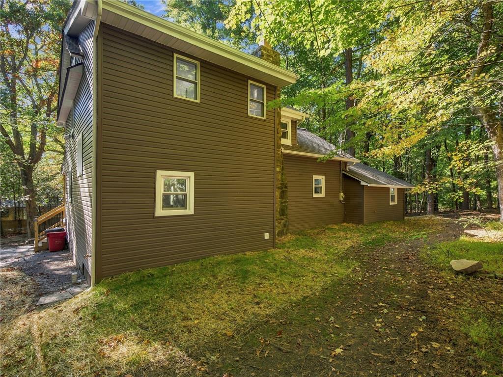 316 Goldfinch Place Property Photo 4