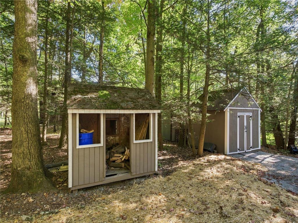 316 Goldfinch Place Property Photo 10