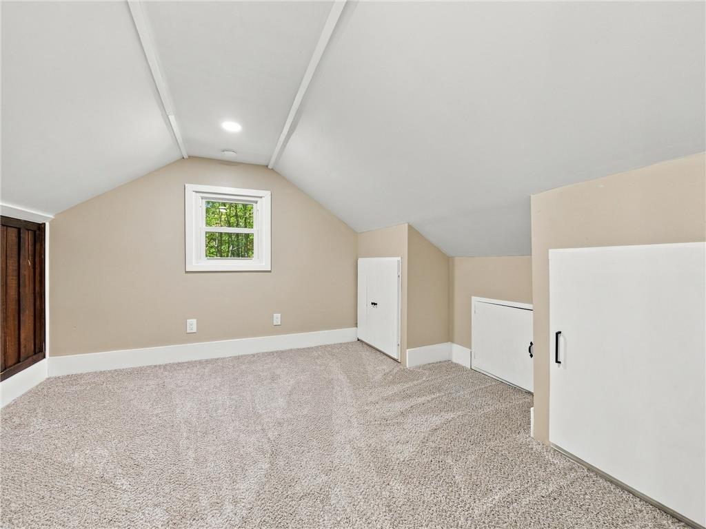316 Goldfinch Place Property Photo 41