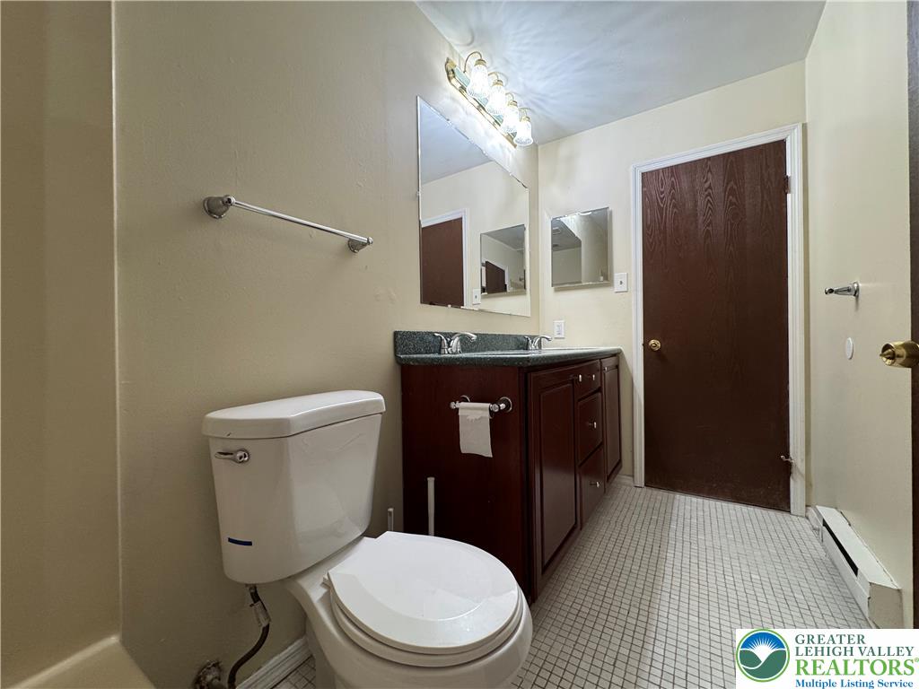 1336 South Fountain Street 1st Floor Property Photo 18