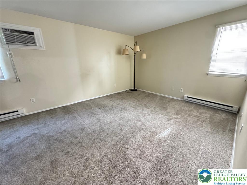1336 South Fountain Street 1st Floor Property Photo 19