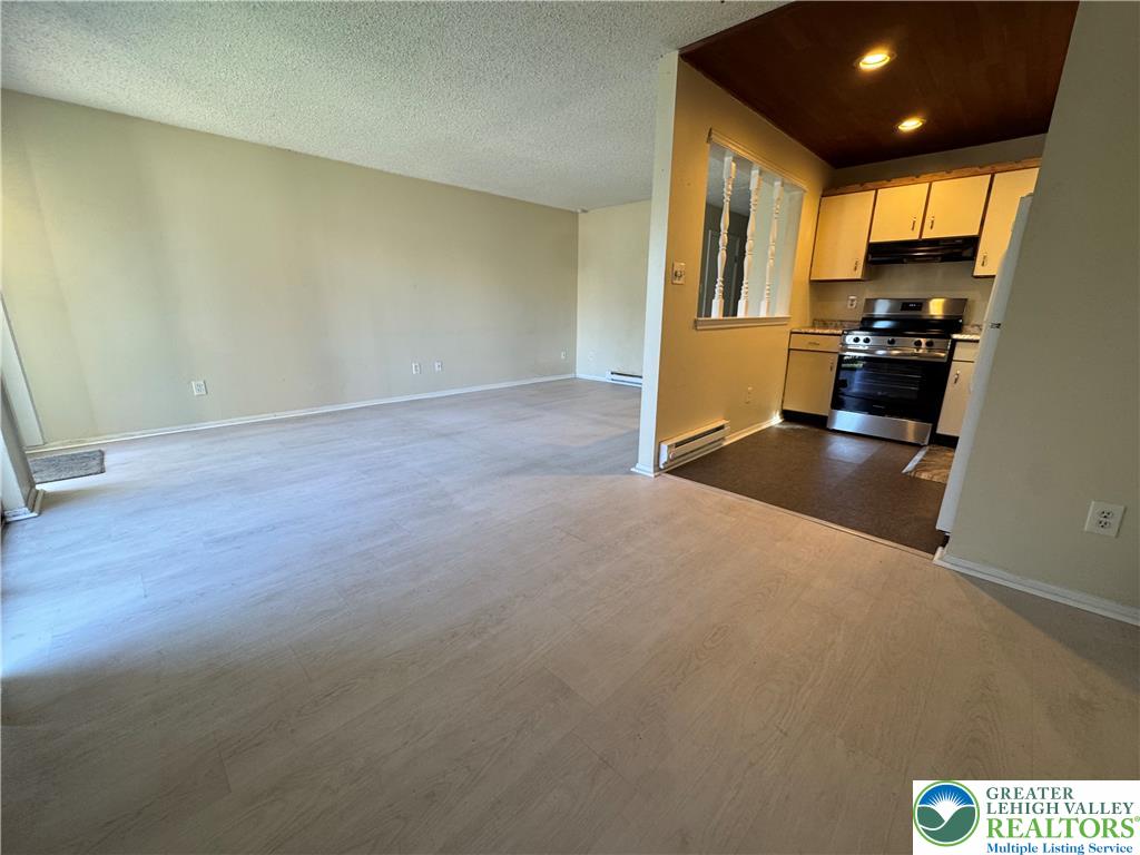 1336 South Fountain Street 1st Floor Property Photo 24