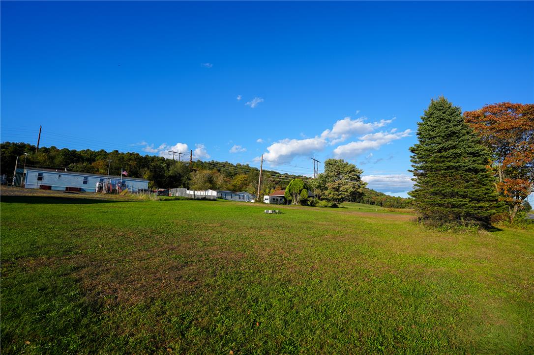 1940 Hahns Dairy Road Property Photo 3