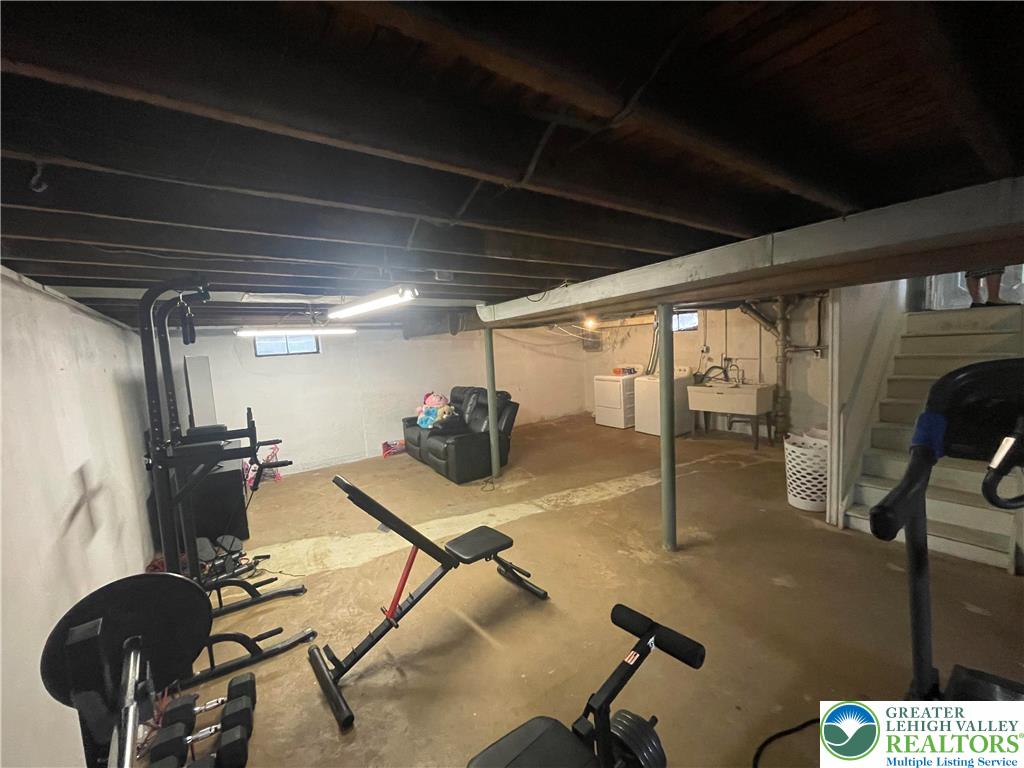 1242 South Jefferson Street Property Photo 10
