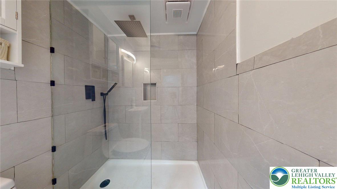 634 3rd Avenue Property Photo 15