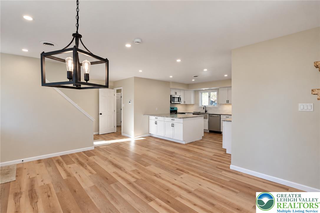 15 Siegfriedale Road Property Photo 8