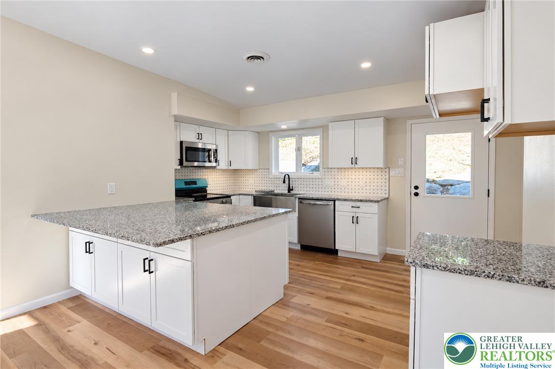 15 Siegfriedale Road Property Photo 10
