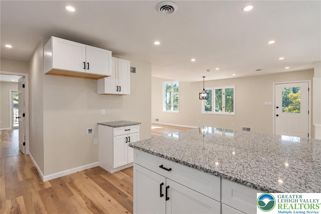 15 Siegfriedale Road Property Photo 14