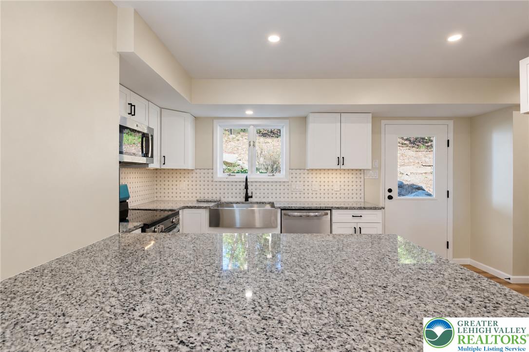 15 Siegfriedale Road Property Photo 15