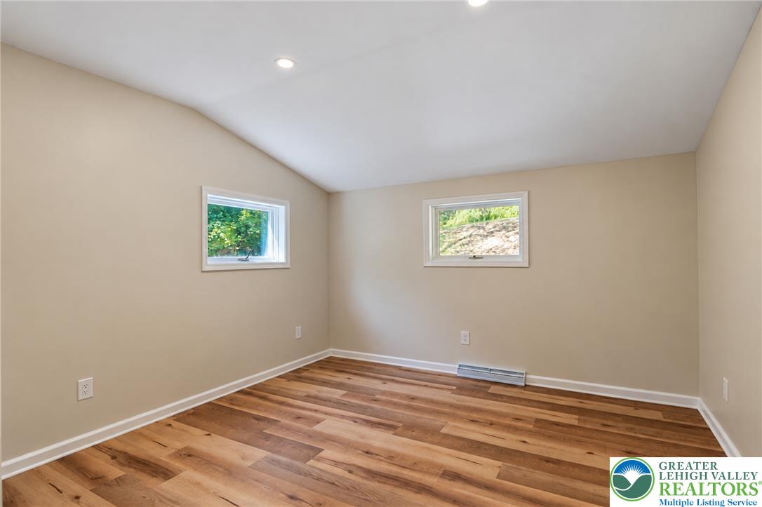 15 Siegfriedale Road Property Photo 23