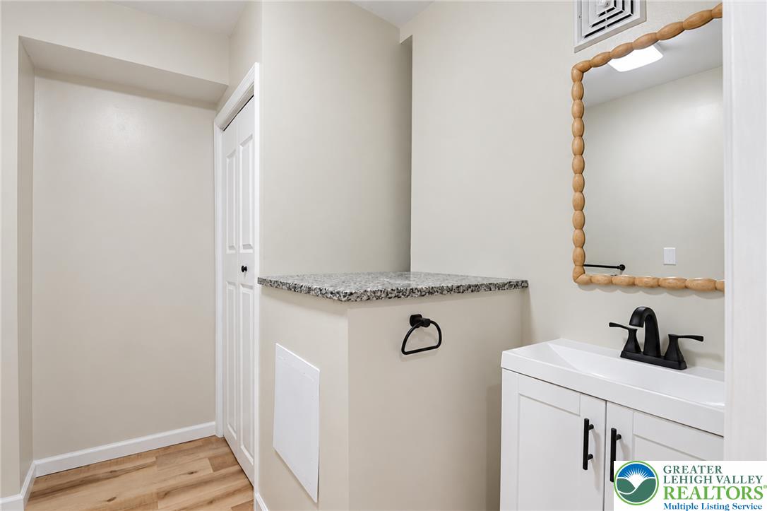 15 Siegfriedale Road Property Photo 29