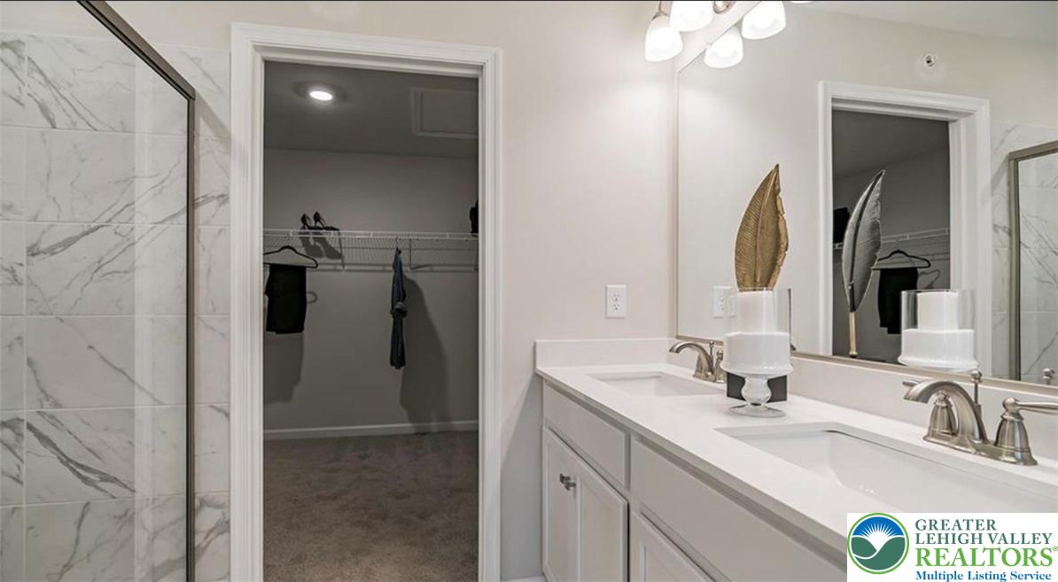 1043 Turnstone Drive Property Photo 11