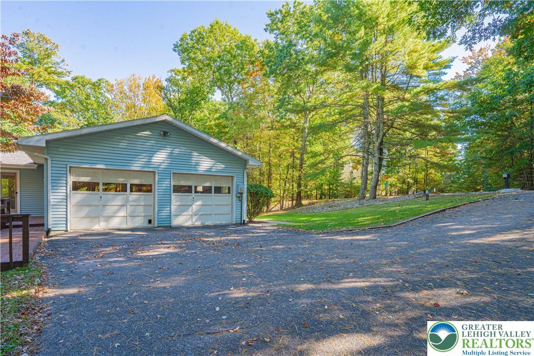 167 Winding Way Property Photo 3