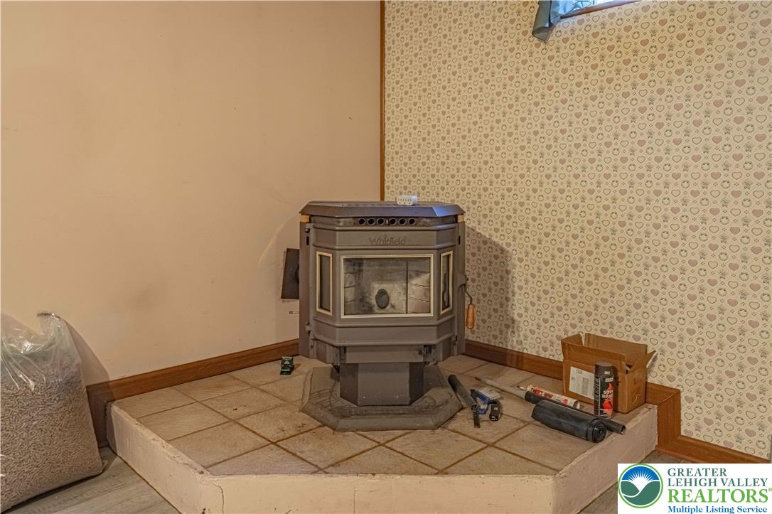 167 Winding Way Property Photo 38