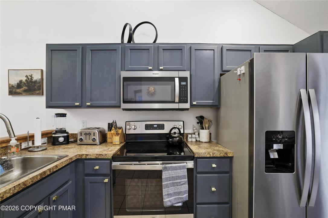 179 Hawthorne Court Property Photo 77