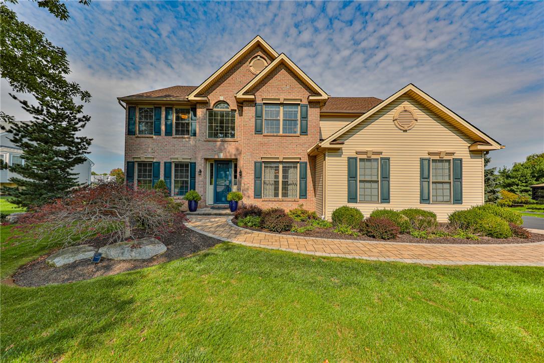 5862 Royal Fern Property Photo 3