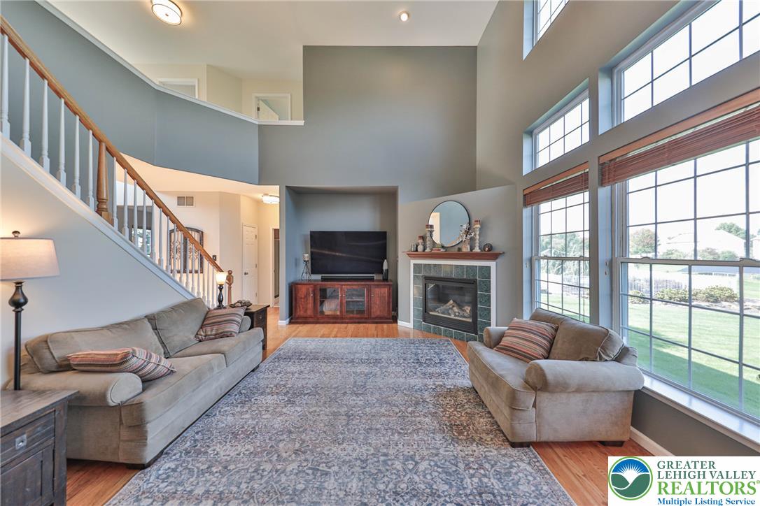 5862 Royal Fern Property Photo 6