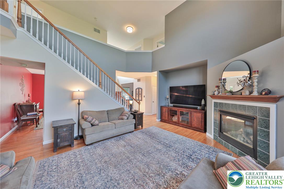 5862 Royal Fern Property Photo 9