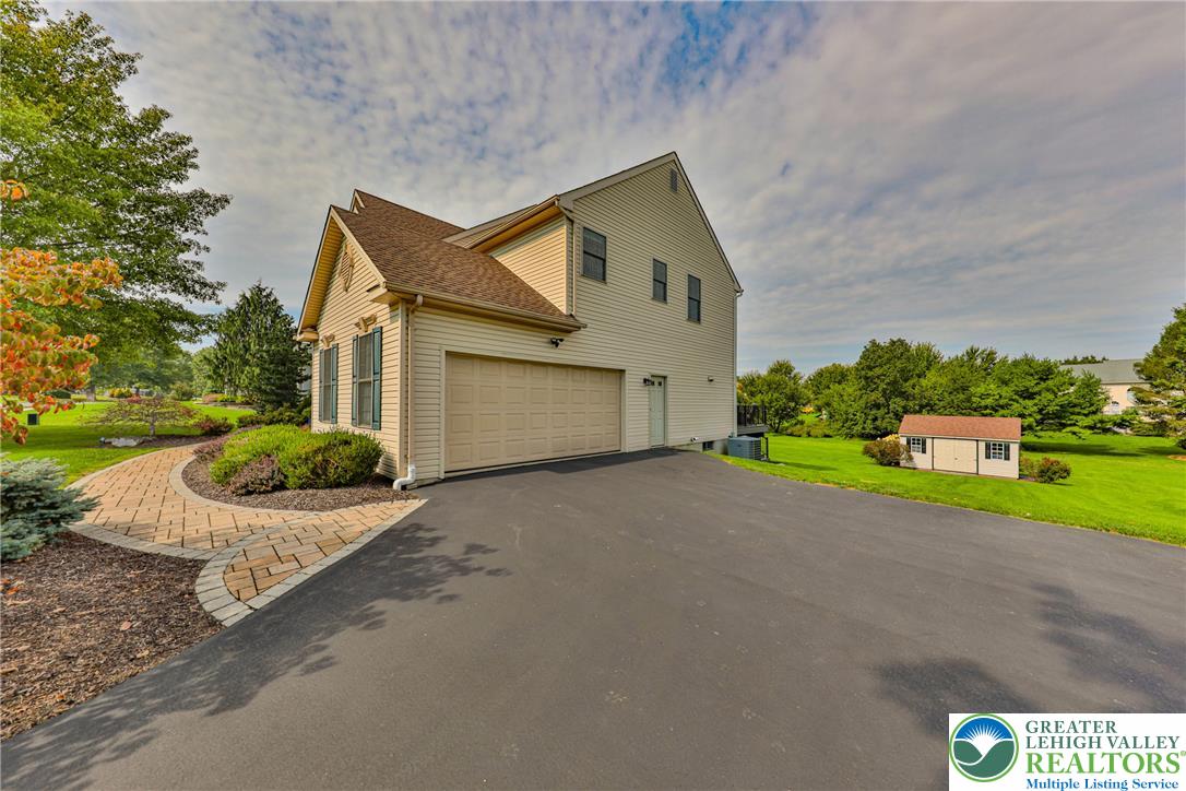 5862 Royal Fern Property Photo 37
