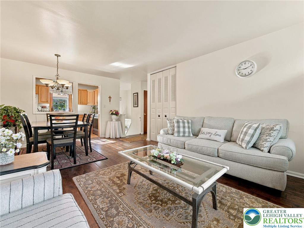 281 West 26th Street Property Photo 20