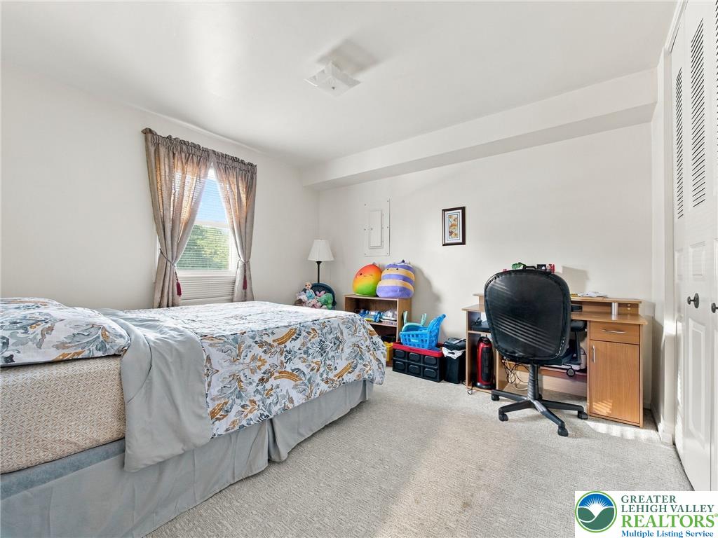 281 West 26th Street Property Photo 26