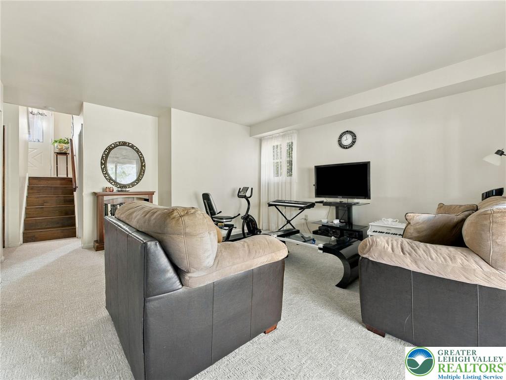 281 West 26th Street Property Photo 27