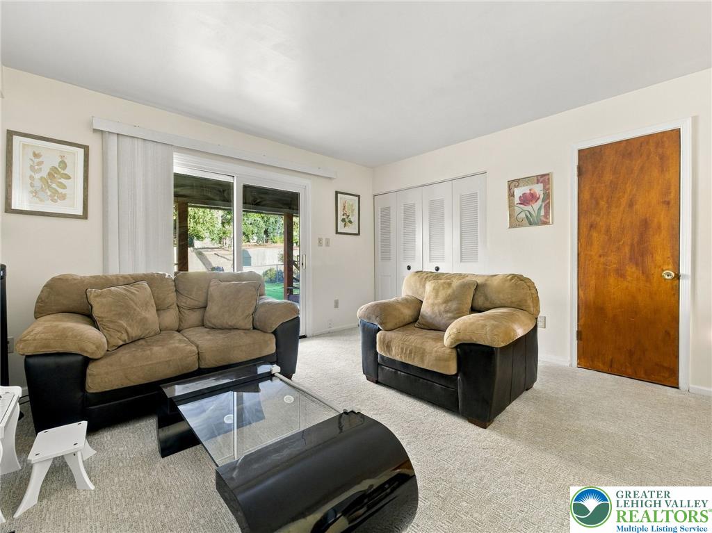 281 West 26th Street Property Photo 28
