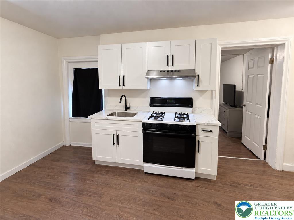 332 North 7th Street Property Photo 16