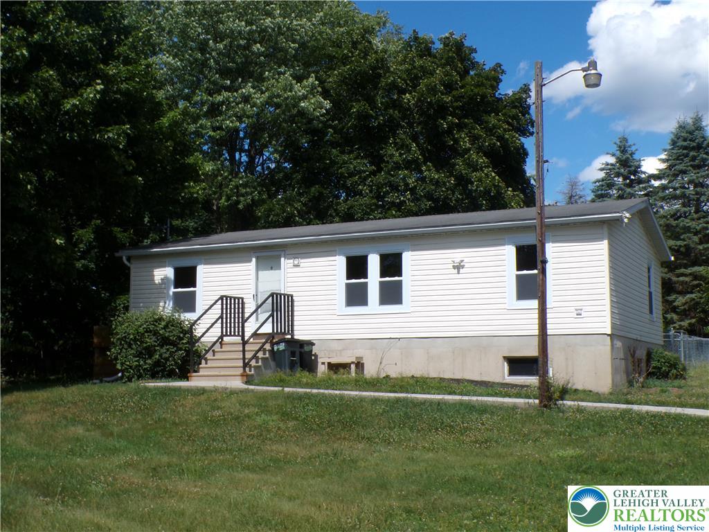 7877 Gun Club Road Property Photo 1
