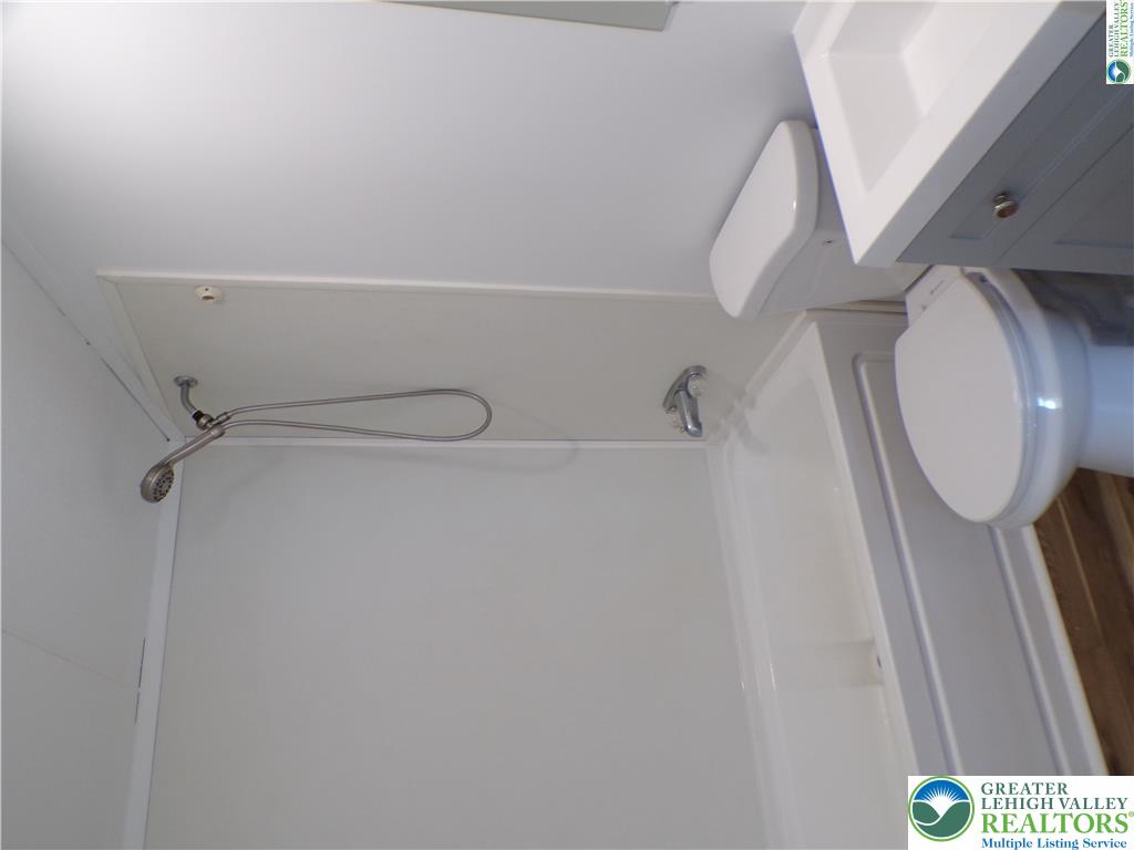 7877 Gun Club Road Property Photo 9