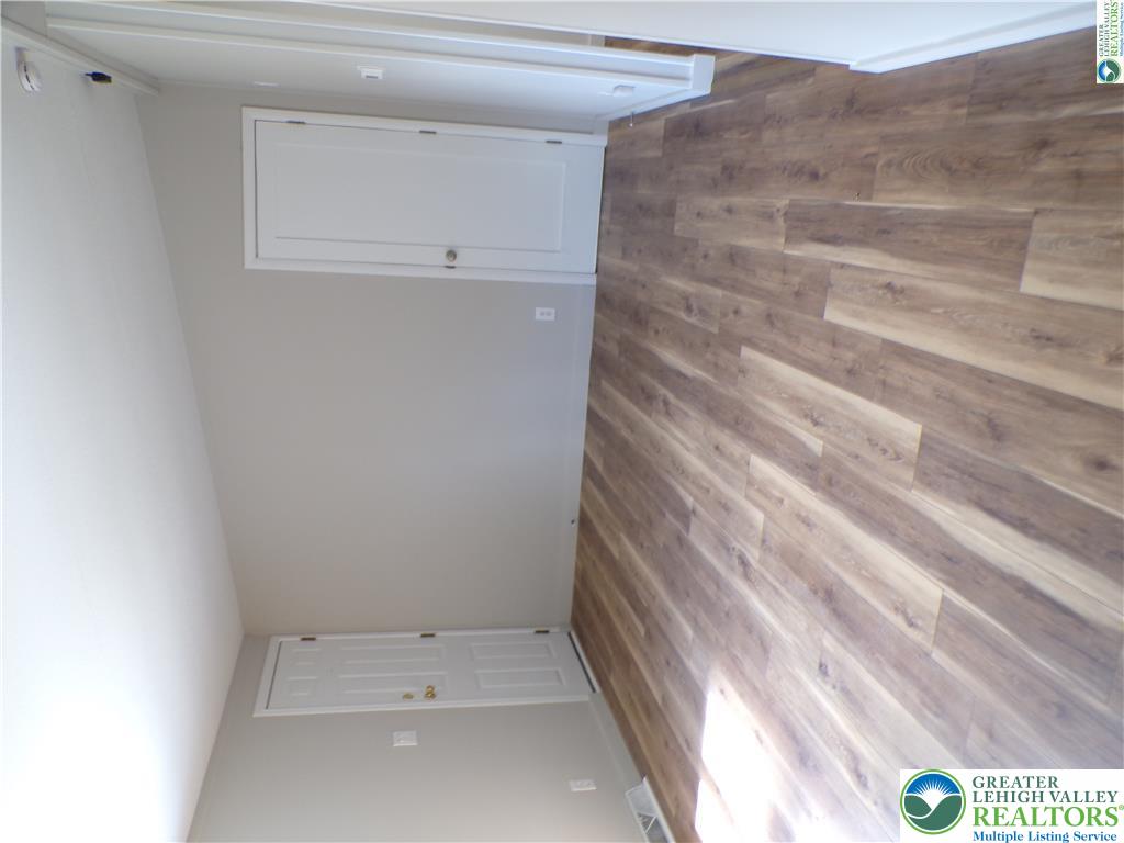 7877 Gun Club Road Property Photo 11