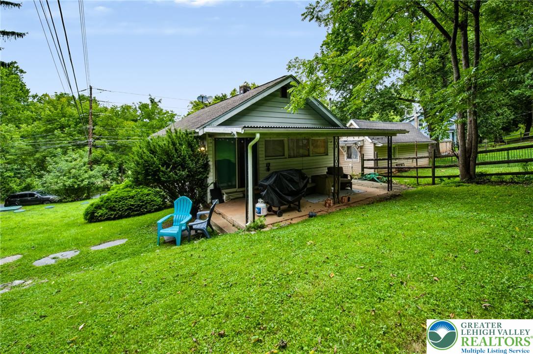 2242 Edgewood Avenue Property Photo 3