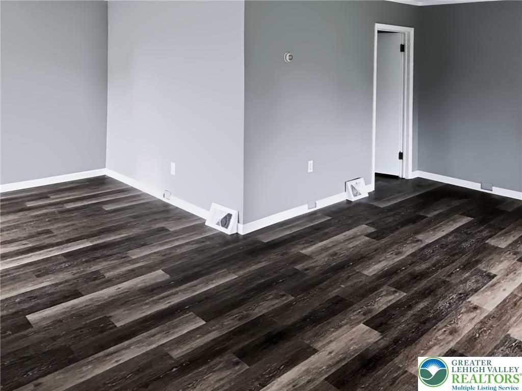 2242 Edgewood Avenue Property Photo 12