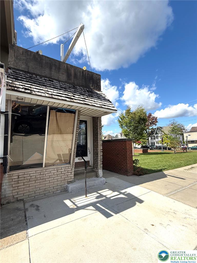 222 Cattell Street Property Photo 1