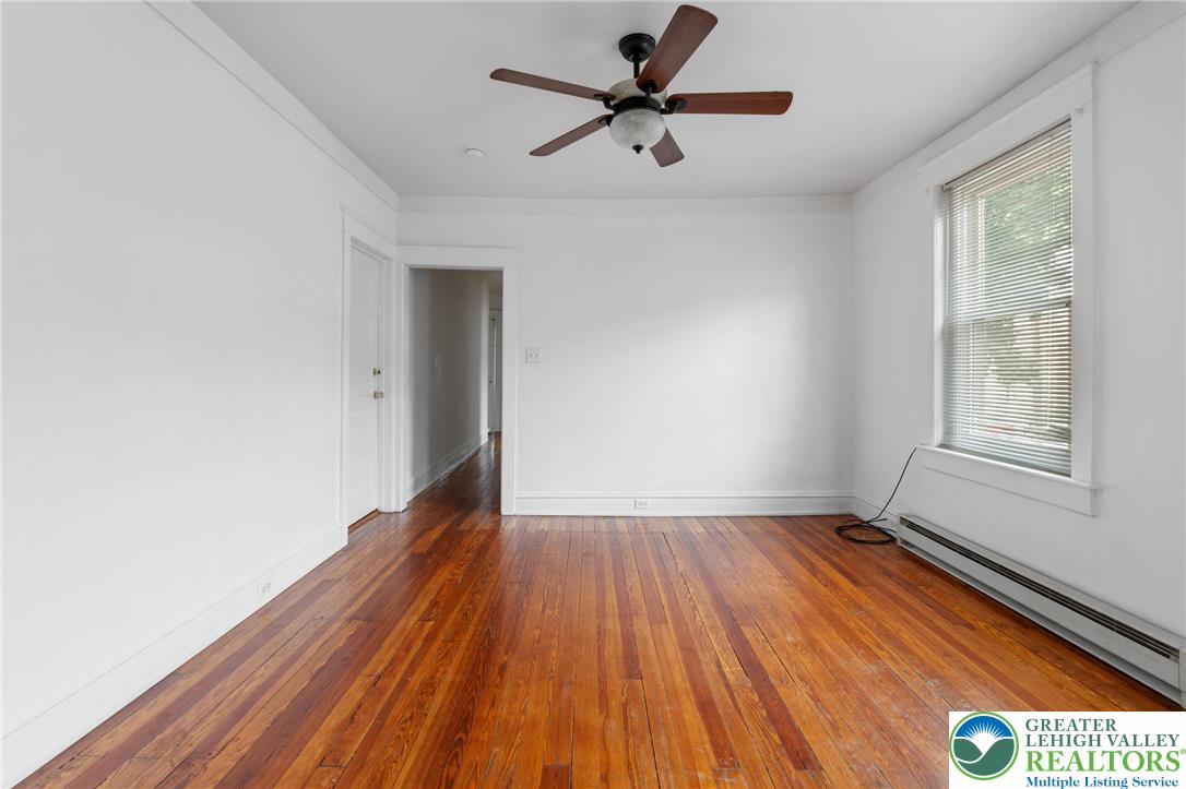 728 East 6th Street 2 Property Photo 2