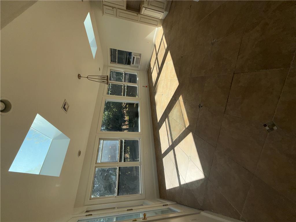 4844 Pine Grove Circle Property Photo 4