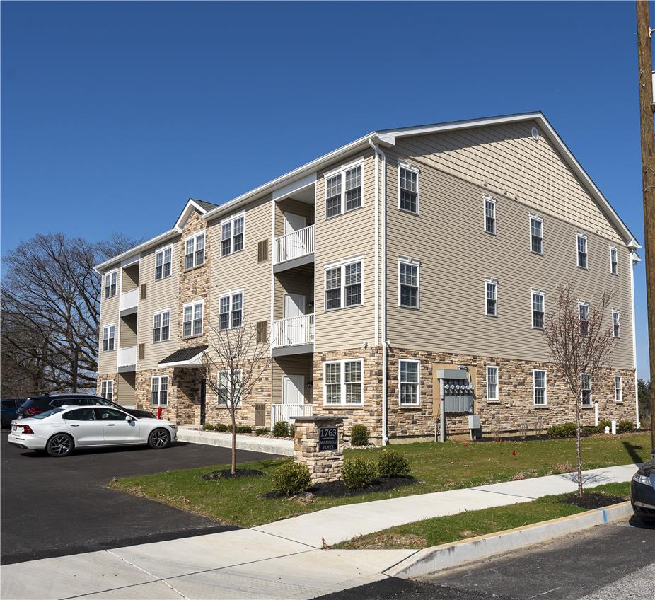 1763 Madison Avenue 203 Property Photo 1
