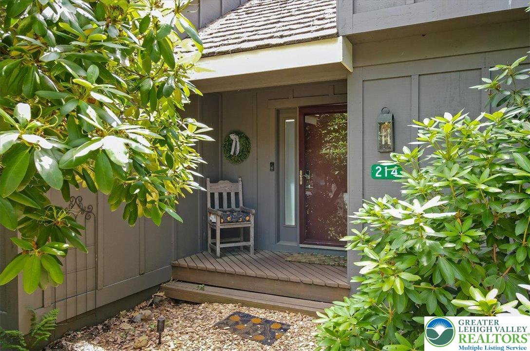 214 Snow Ridge Circle Property Photo 1