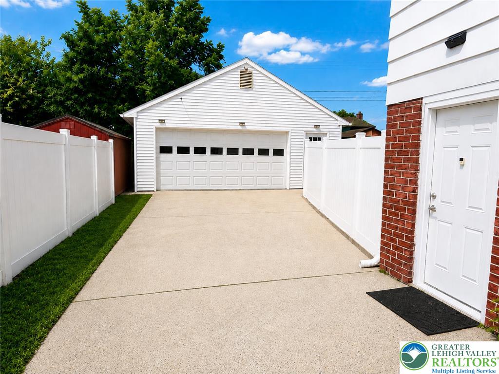 1972 Collingswood Drive Property Photo 33